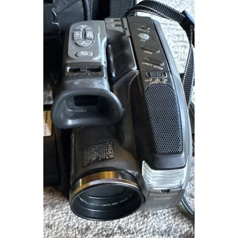 Panasonic PV-D209D PalmCorder VHS-C Camcorder Video Recorder Camera Tested Works